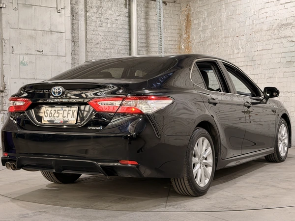 2020 Toyota Camry Ascent Sport Hybrid CVT FWD