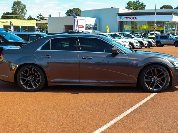 2019 Chrysler 300 SRT Core Automatic Petrol