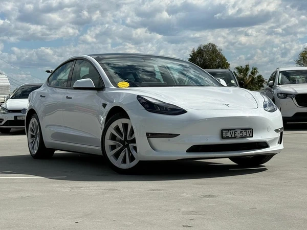 2022 Tesla Model 3 Long Range AWD Electric