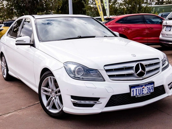2012 Mercedes-Benz C200 BlueEFFICIENCY Elegance Sedan Rear Wheel Drive Automatic