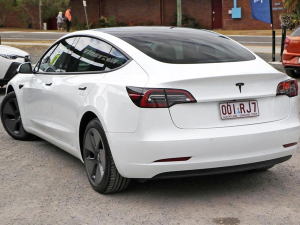 2022 Tesla Model 3 Rear-Wheel Drive Automatic Electric