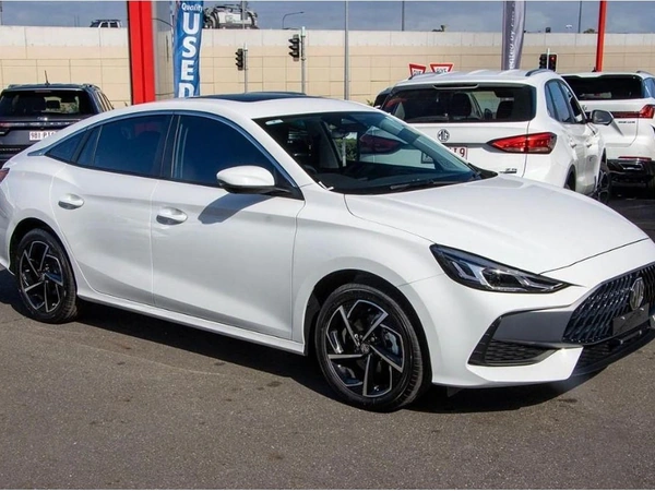 2025 Mg Mg5 Essence Manual Petrol Turbocharged