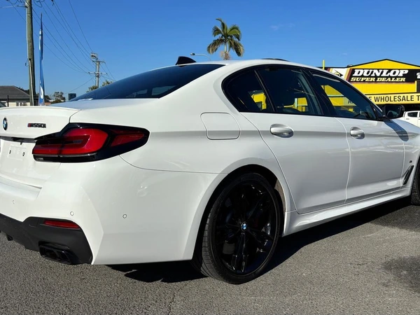 2021 BMW 5 Series M550i xDrive AWD Automatic