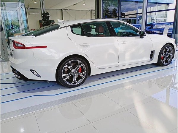2018 Kia Stinger GT Automatic RWD Leather Seats Sunroof