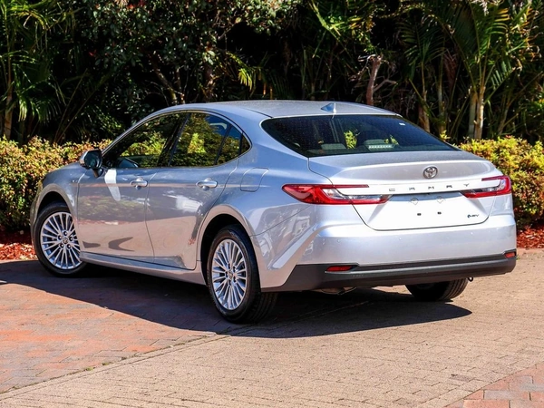 2025 Toyota Camry Ascent Hybrid CVT Automatic