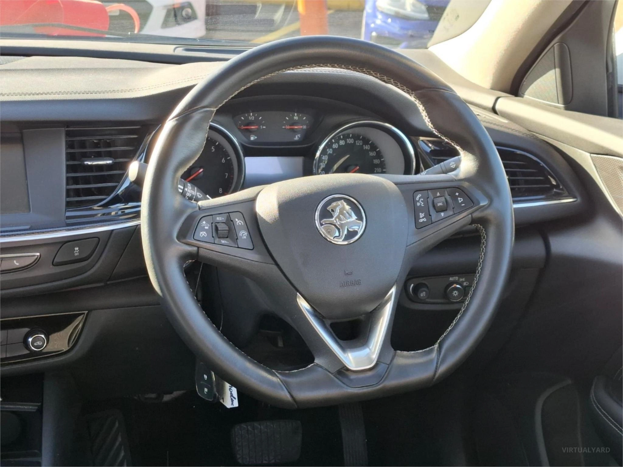Photo 18