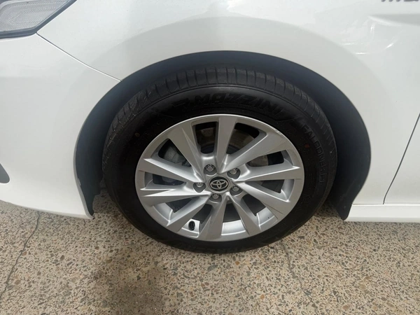 2021 Toyota Camry Ascent Hybrid Automatic