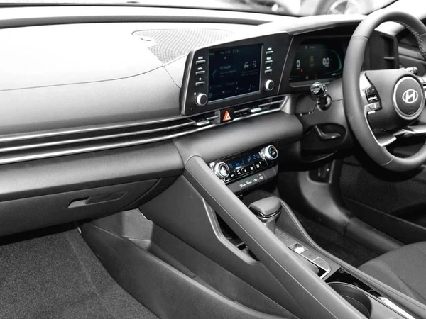 2026 Hyundai i30 Hybrid Manual 6-Speed Transmission